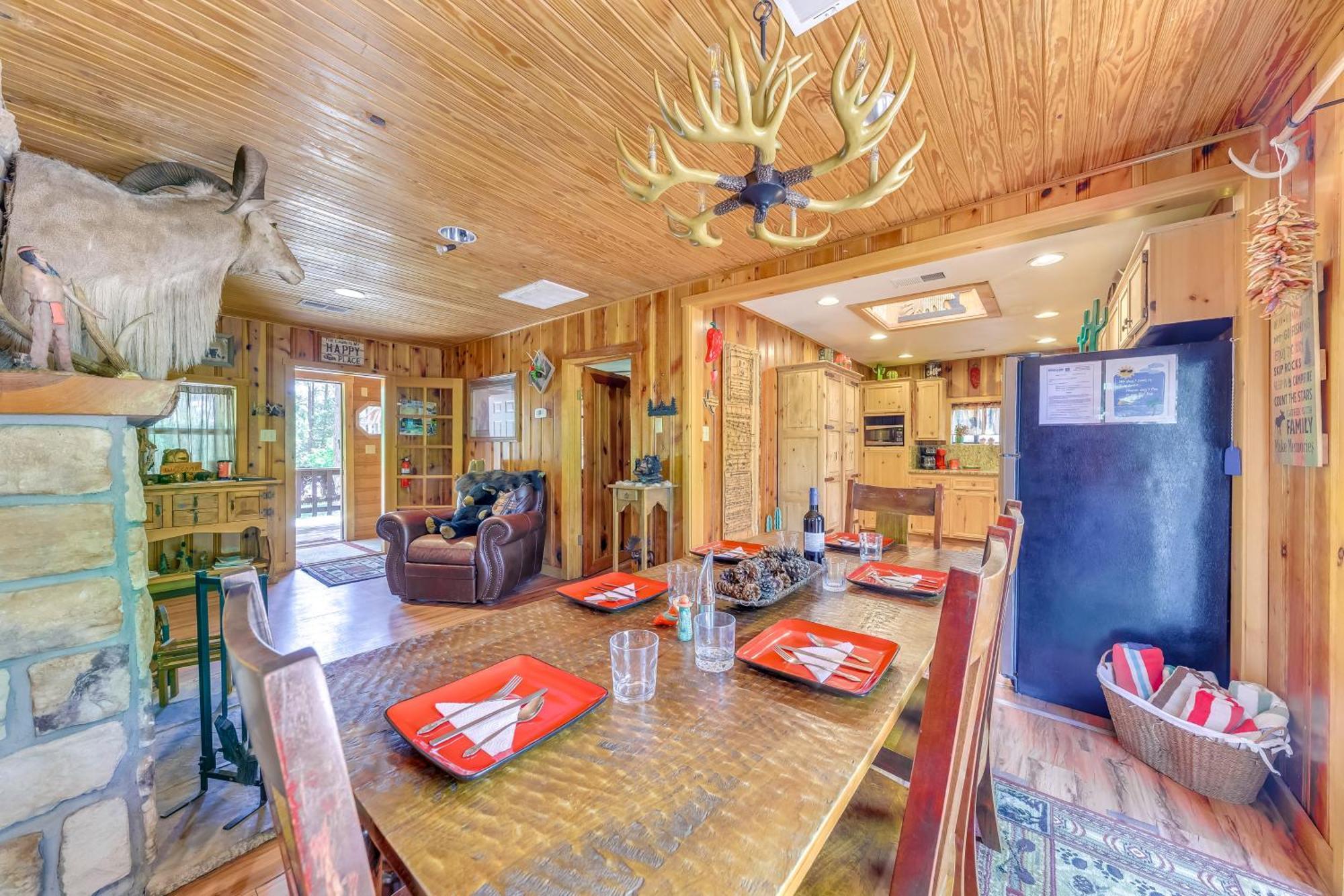 Unique Bear Country Cabin In Ruidoso With Hot Tub! מראה חיצוני תמונה